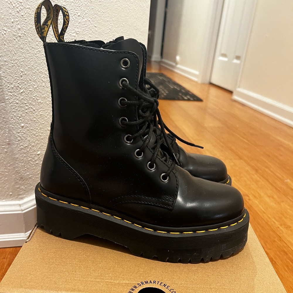Dr Martens Jadon platform shoes